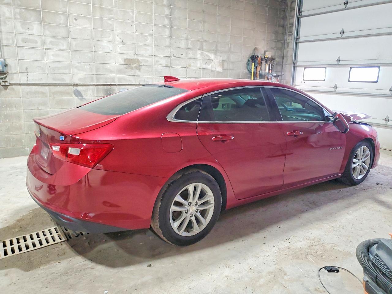 2017 Chevrolet Malibu Hybrid - zdjęcie 3