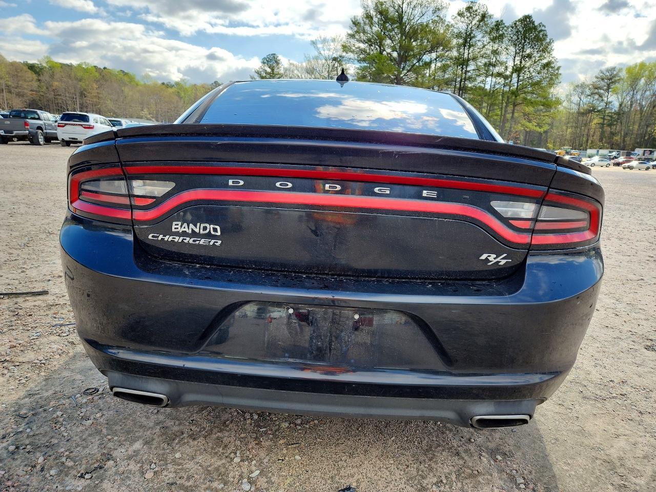 2015 Dodge Charger R - zdjęcie 6