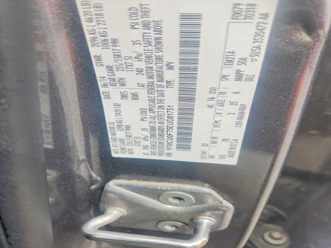 2014 Ford Escape S - zdjęcie 13