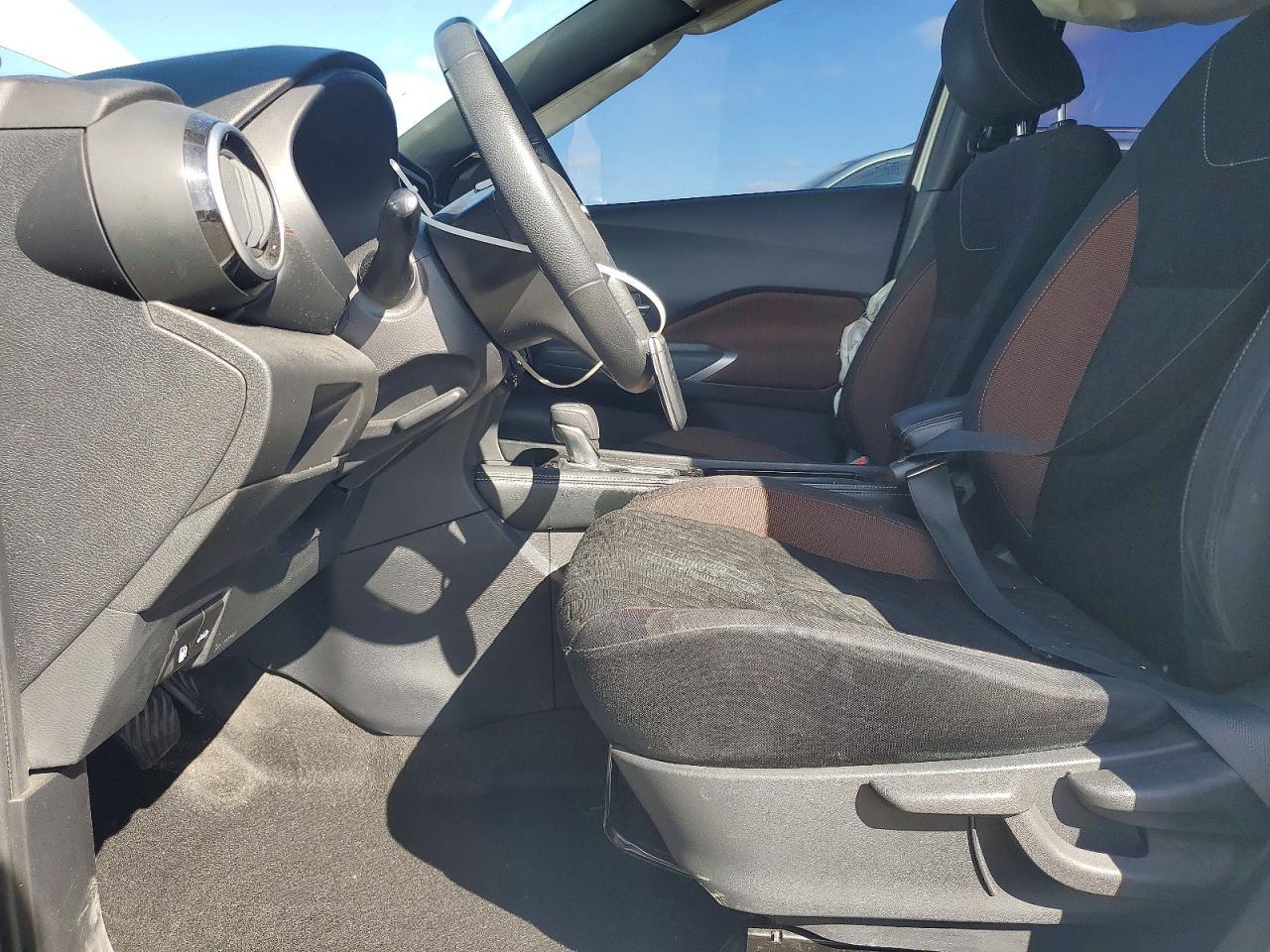 2023 Nissan Kicks Sr - zdjęcie 7