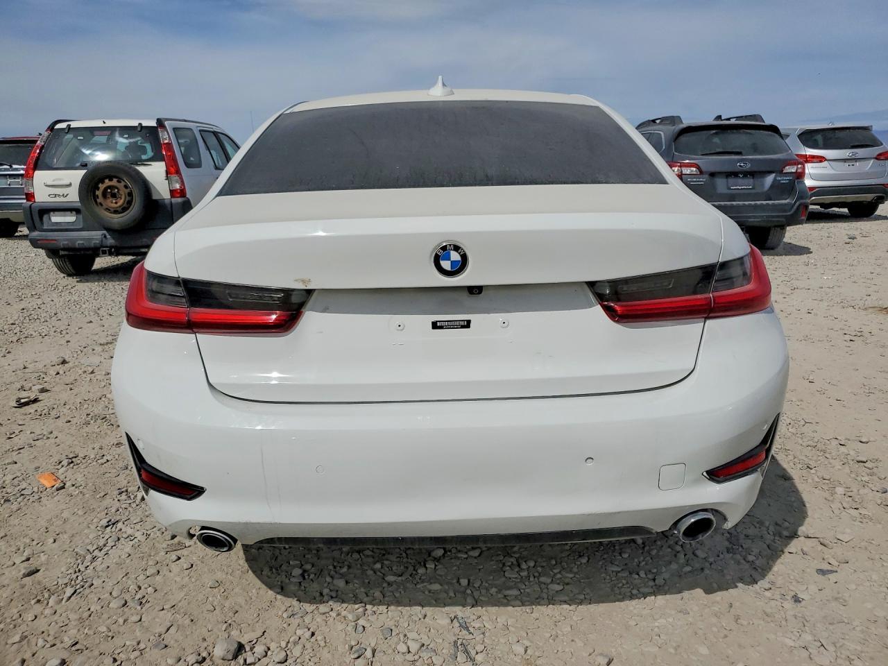 2020 BMW 330 - zdjęcie 6