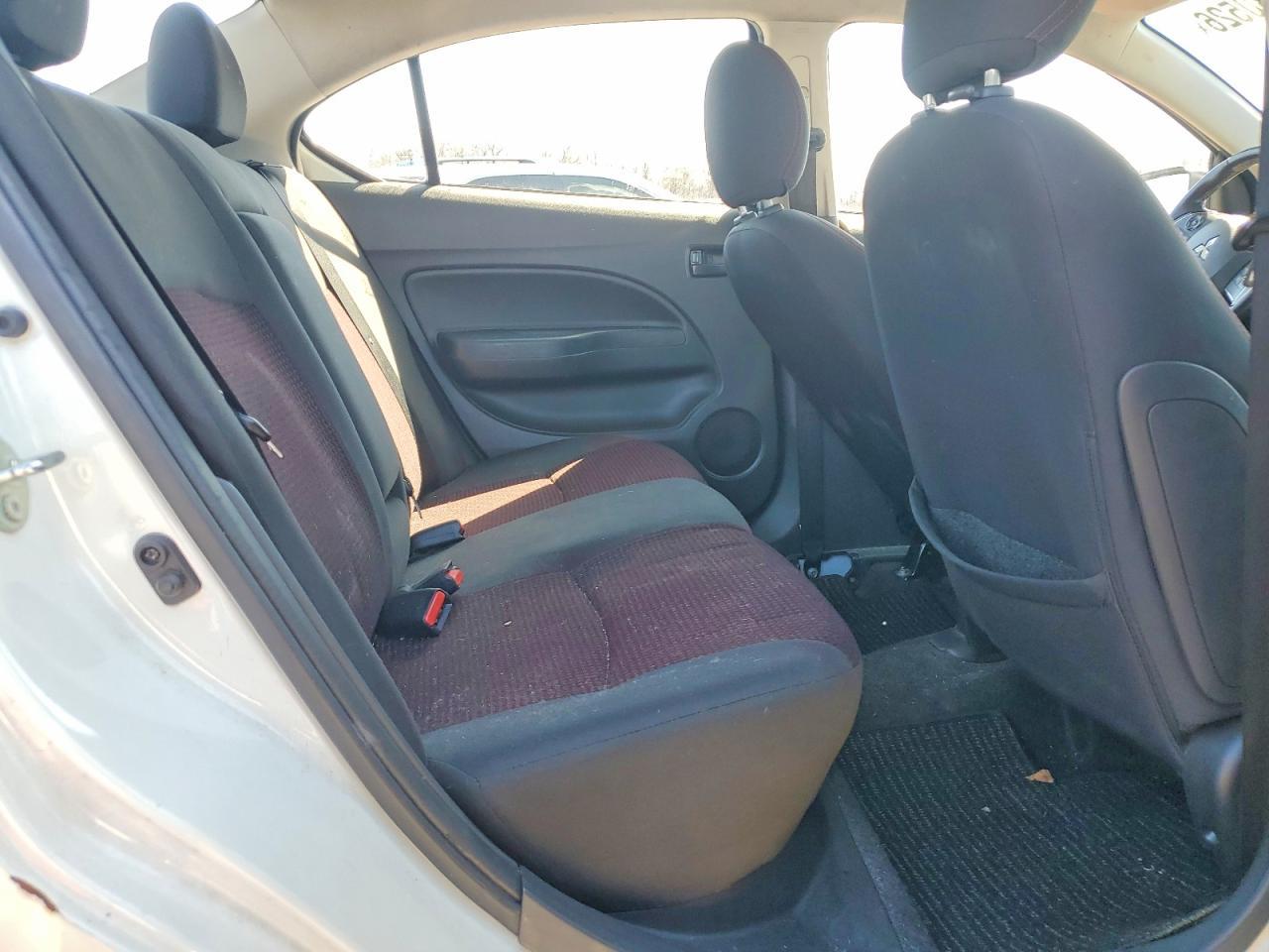 2020 Mitsubishi Mirage - zdjęcie 10