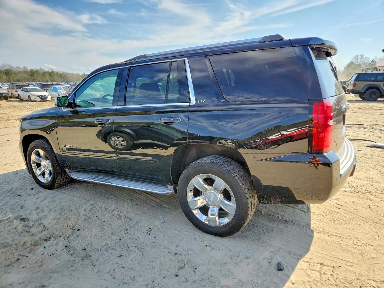 2015 Chevrolet Tahoe K1500 Ltz - zdjęcie 2
