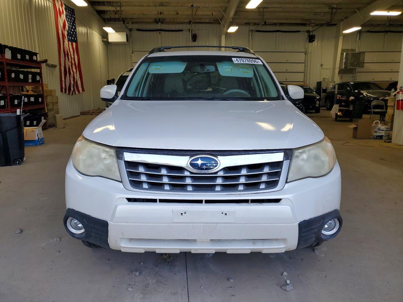 2013 Subaru Forester Limited - zdjęcie 5