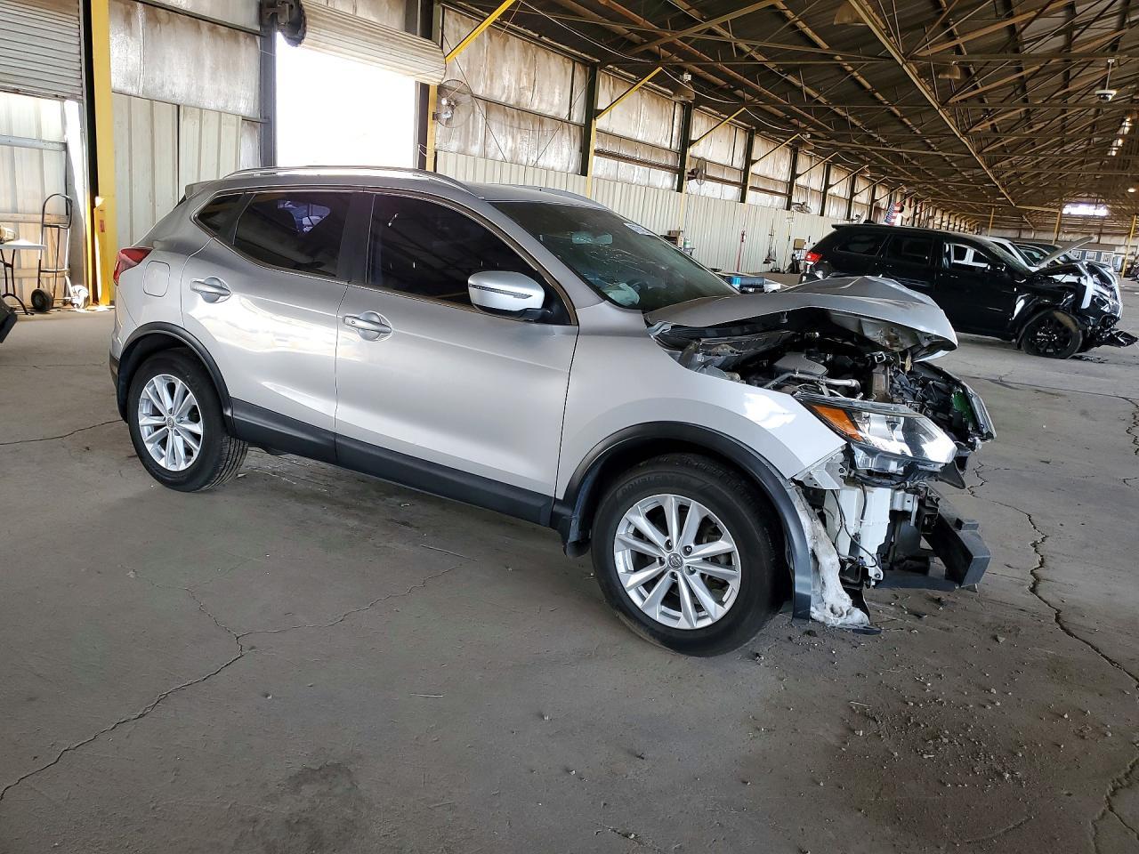 2017 Nissan Rogue Sport Sv - zdjęcie 4