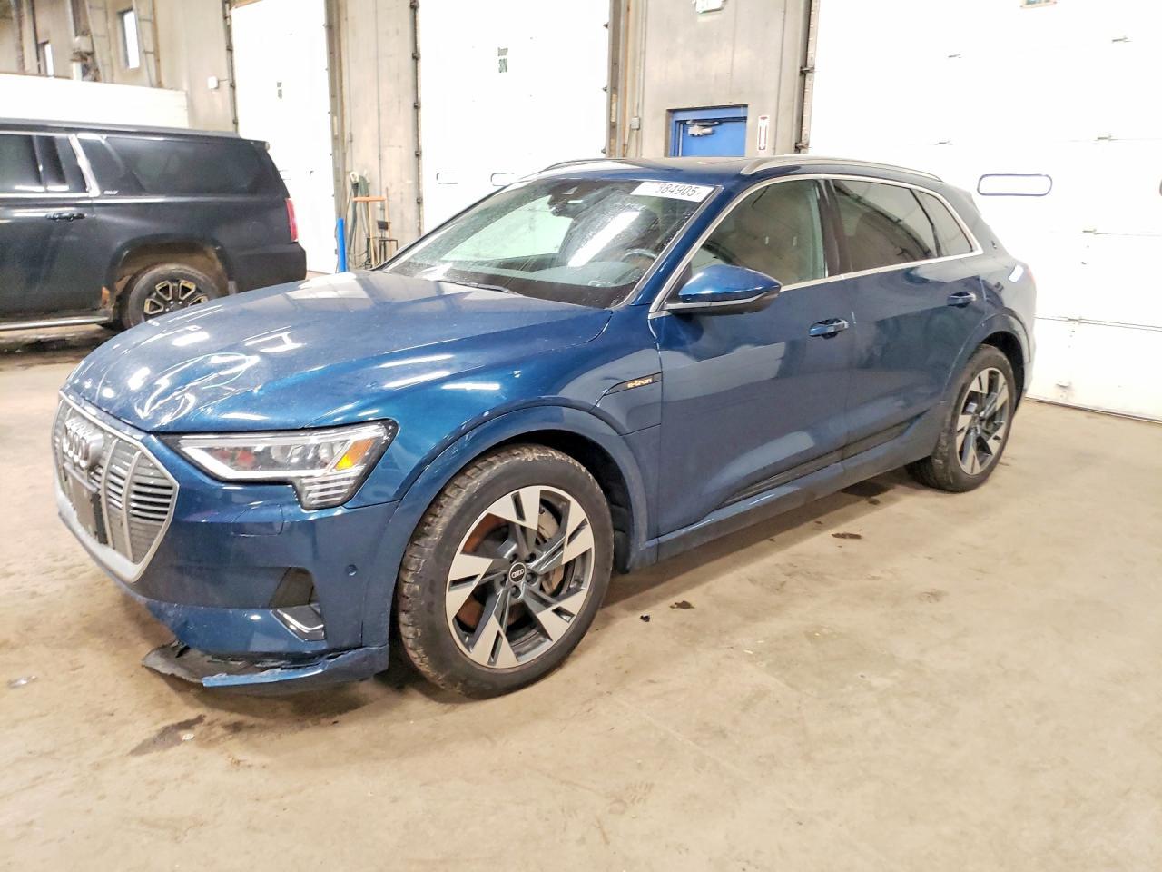 2022 Audi E-Tron Premium Plus - zdjęcie główne