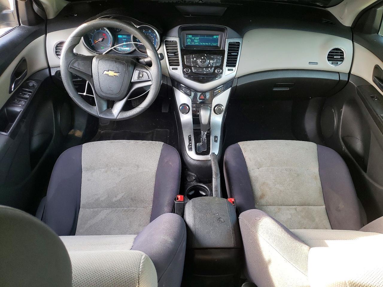 2014 Chevrolet Cruze Ls - zdjęcie 8