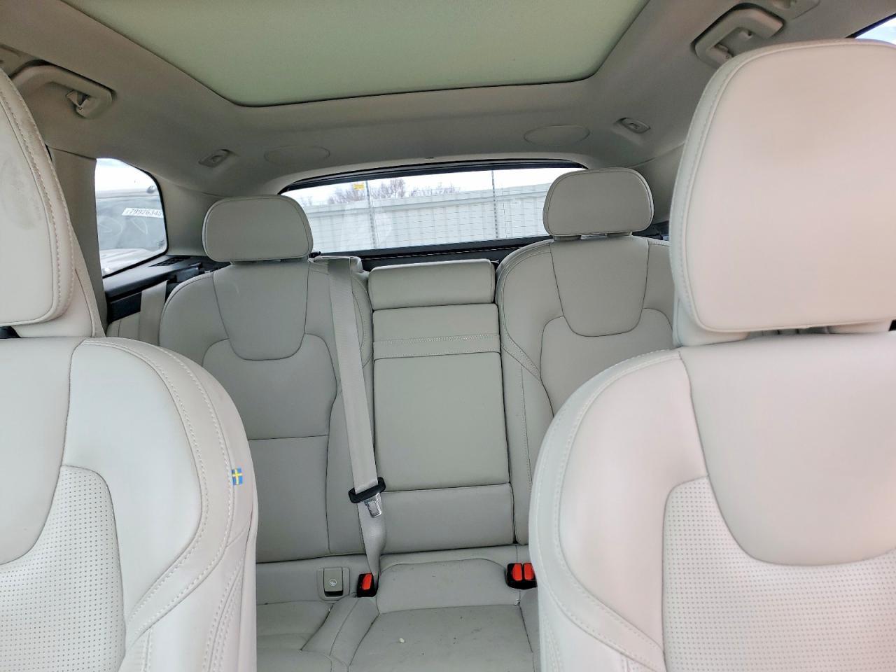 2022 Volvo Xc60 B6 Inscription - zdjęcie 10