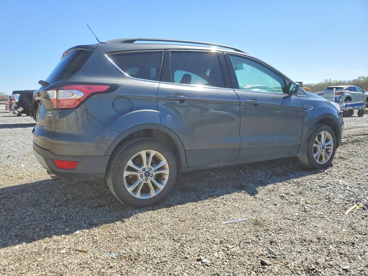 2018 Ford Escape Sel - zdjęcie 3