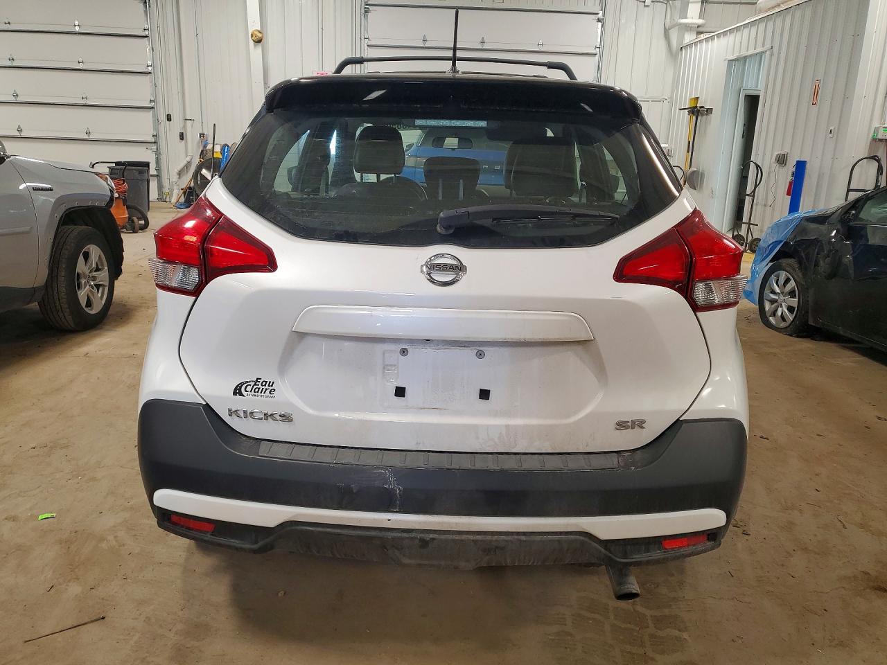 2019 Nissan Kicks Sr - zdjęcie 6