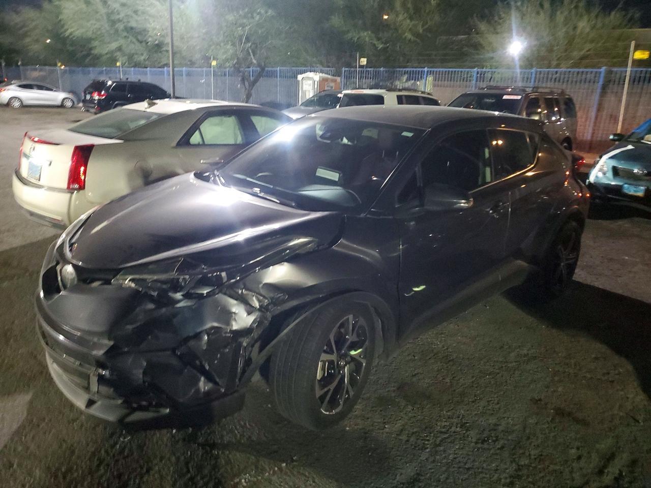 2019 Toyota C-Hr Limited - zdjęcie główne