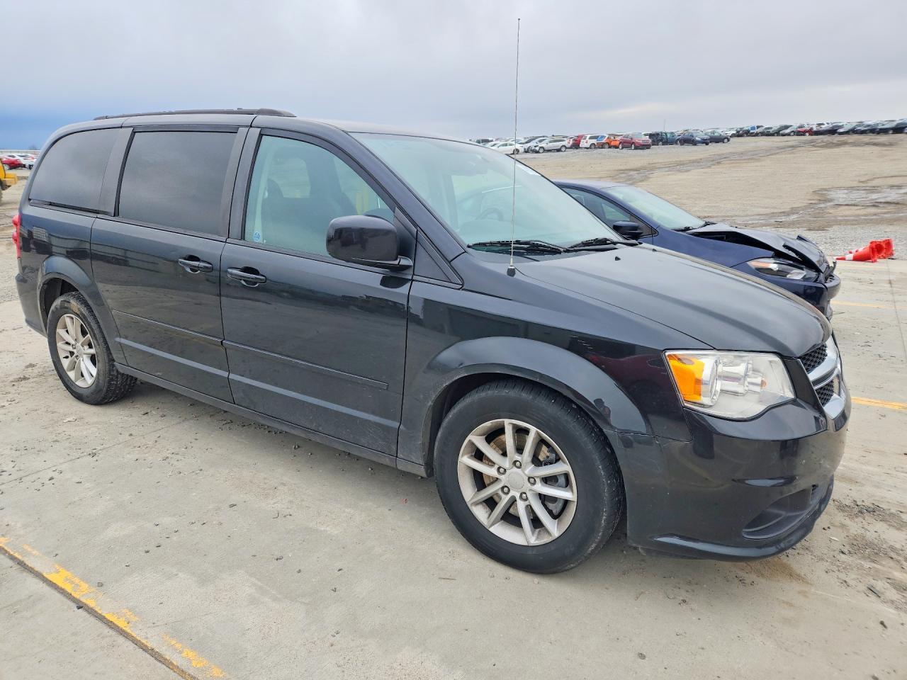 2016 Dodge Grand Caravan Sxt - zdjęcie 4