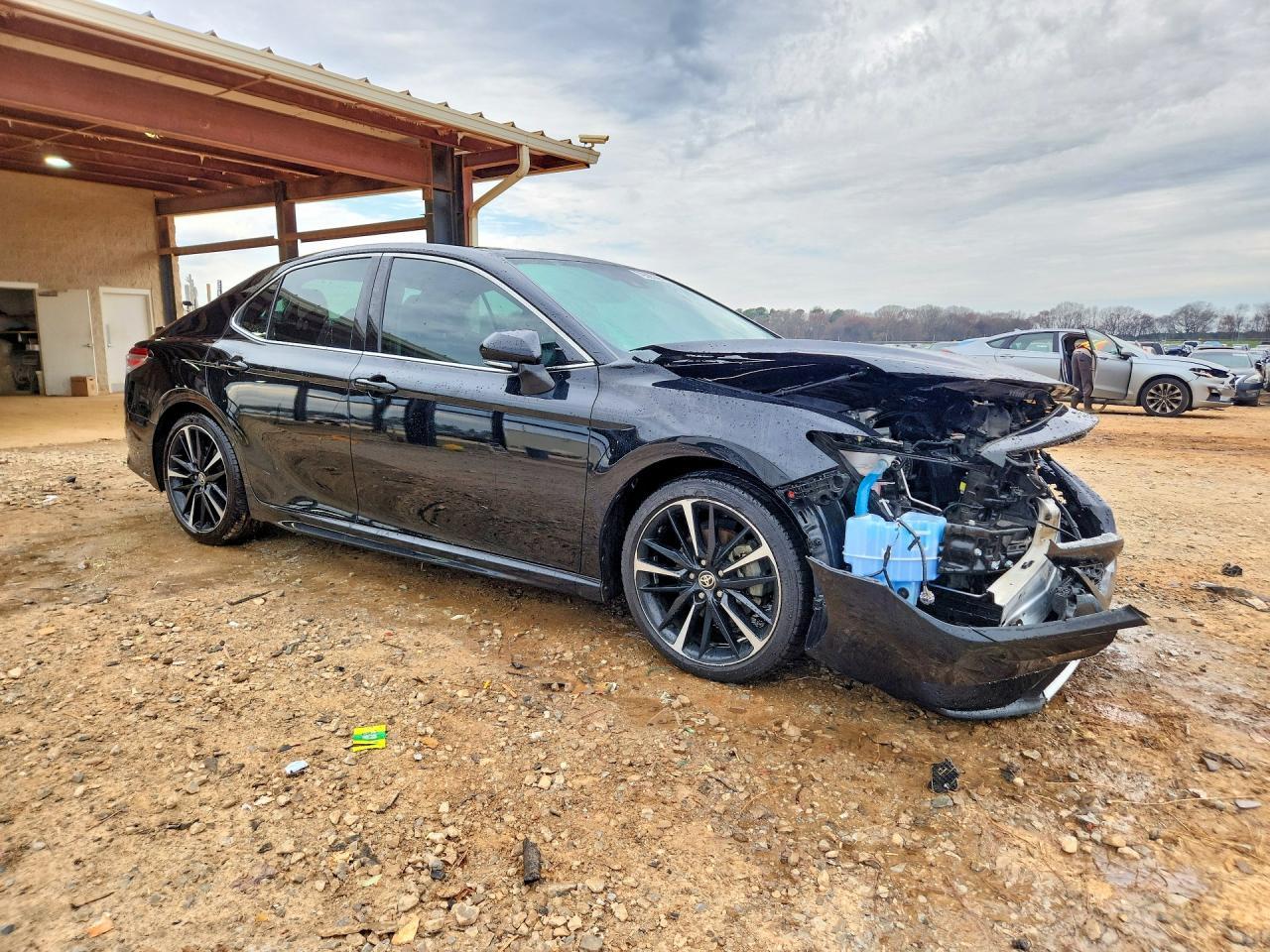 2020 Toyota Camry Xse - zdjęcie 4