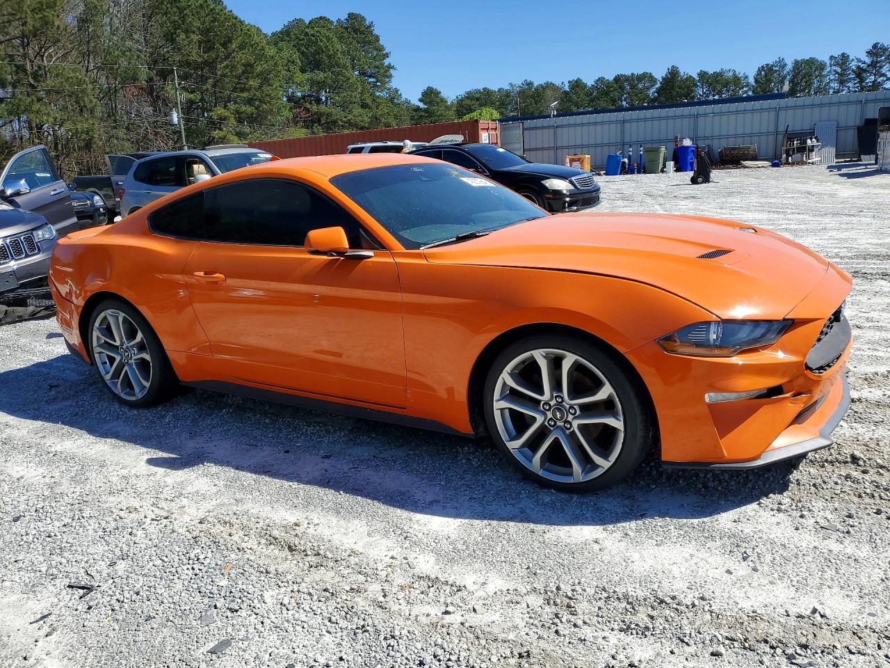 2021 Ford Mustang - zdjęcie 4