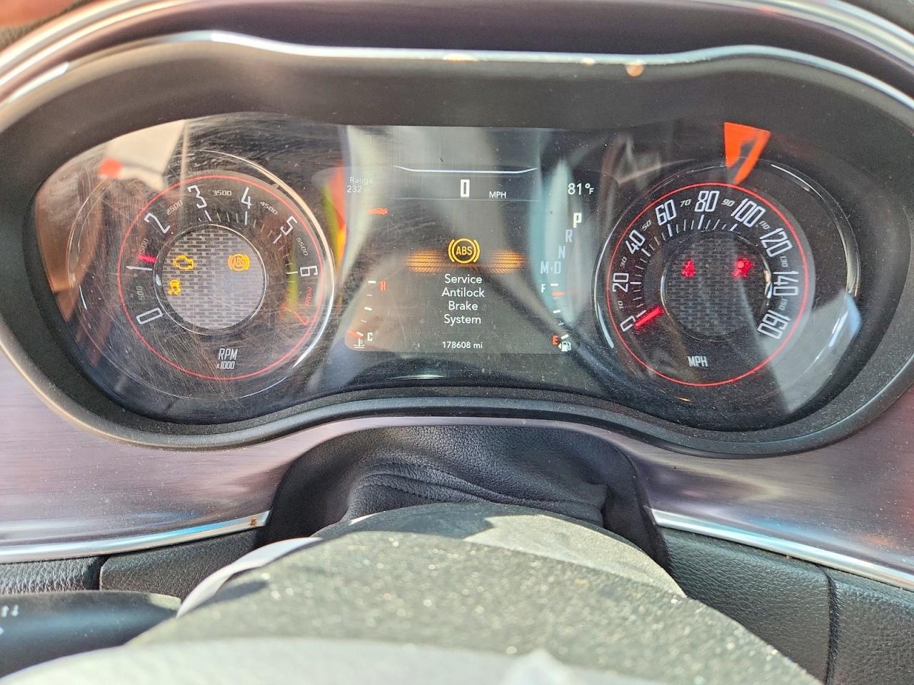 2016 Dodge Challenger Sxt - zdjęcie 9