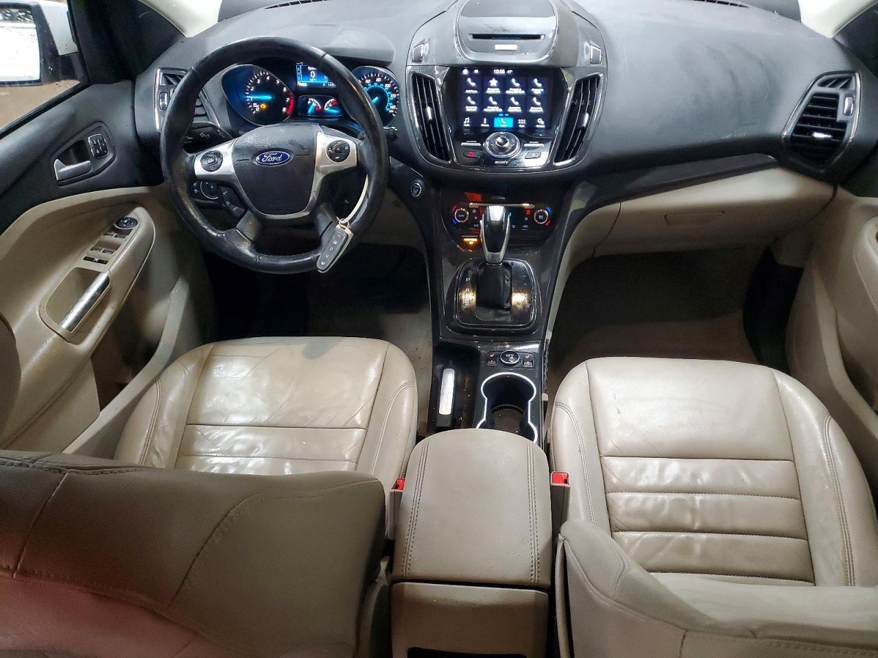 2016 Ford Escape Titanium - zdjęcie 8