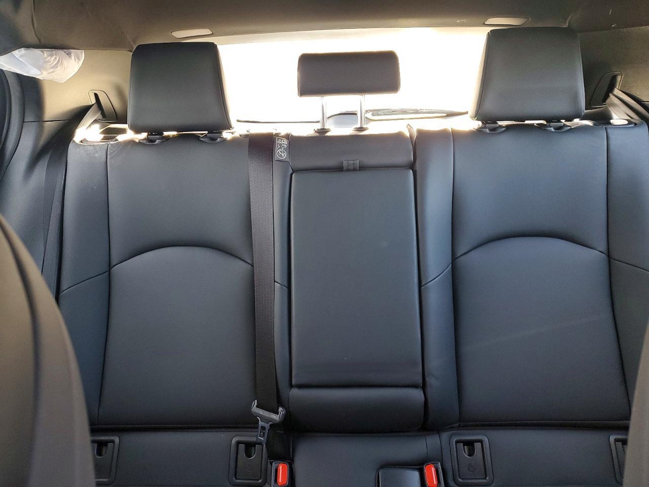 2025 Lexus Ux 300H Base - zdjęcie 10