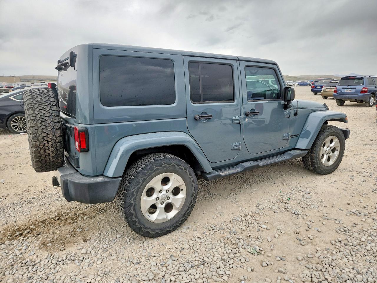 2015 Jeep Wrangler Unlimited Sahara - zdjęcie 3