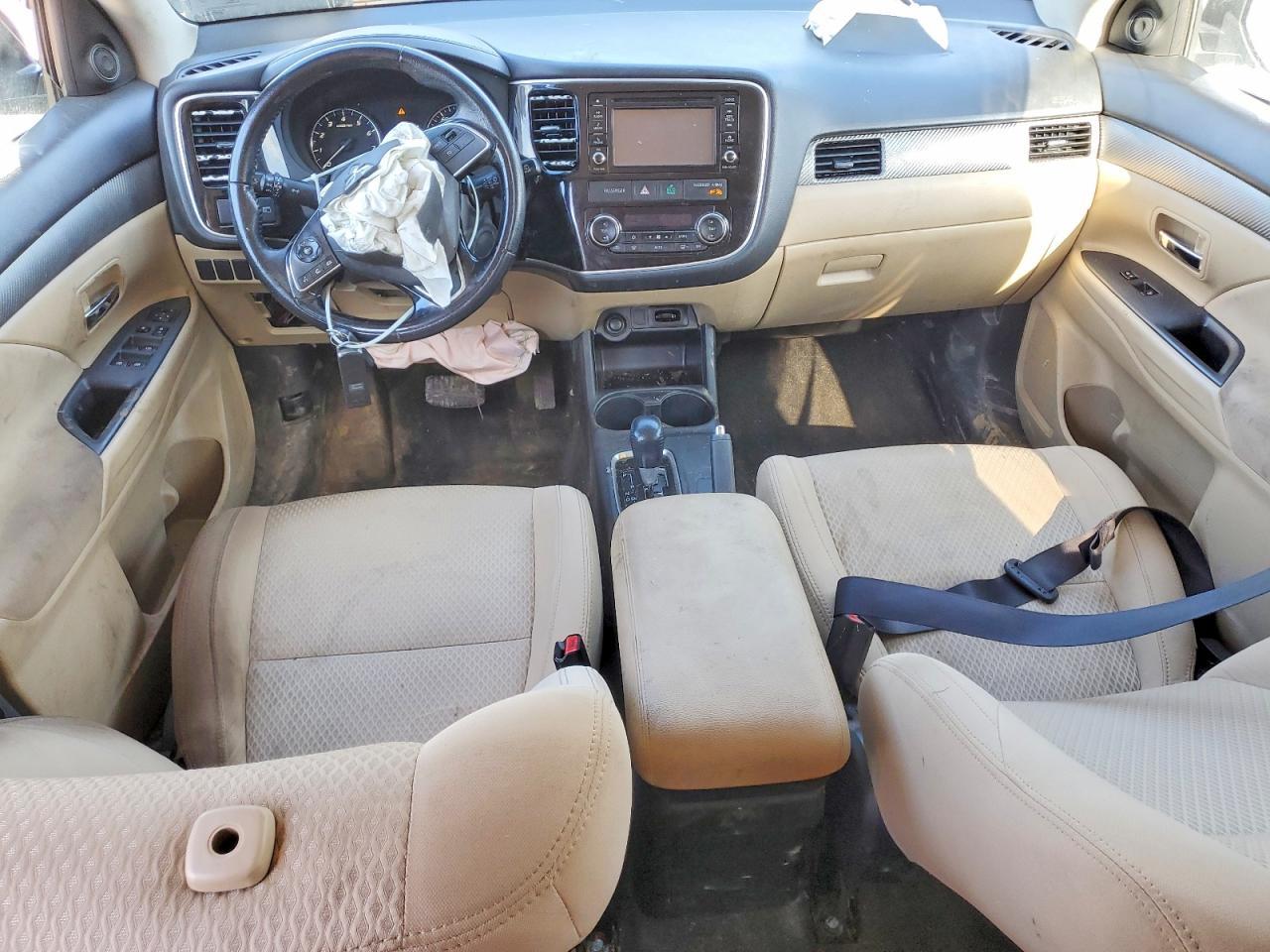 2016 Mitsubishi Outlander Se - zdjęcie 8