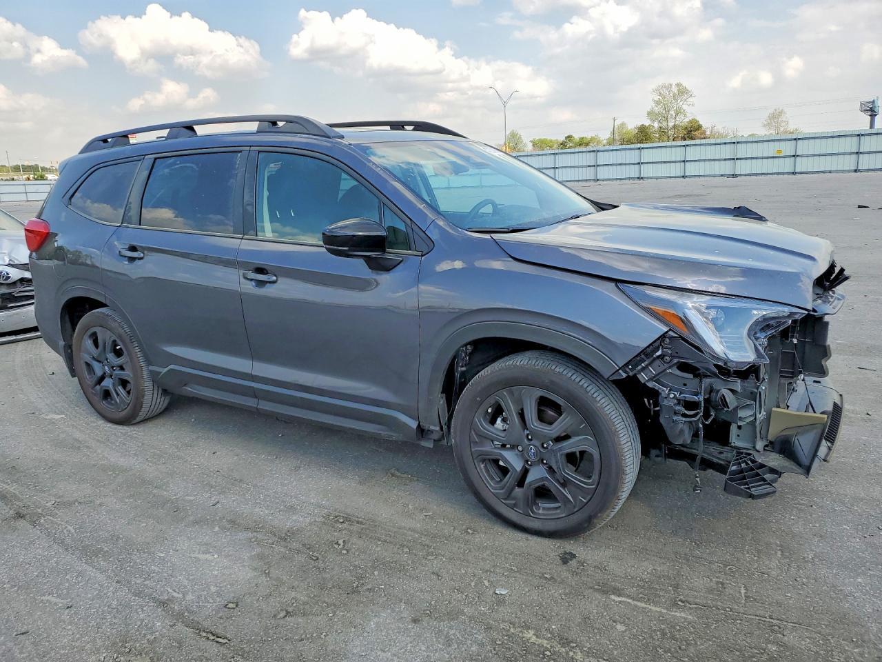 2025 Subaru Ascent Onyx Touring - zdjęcie 4