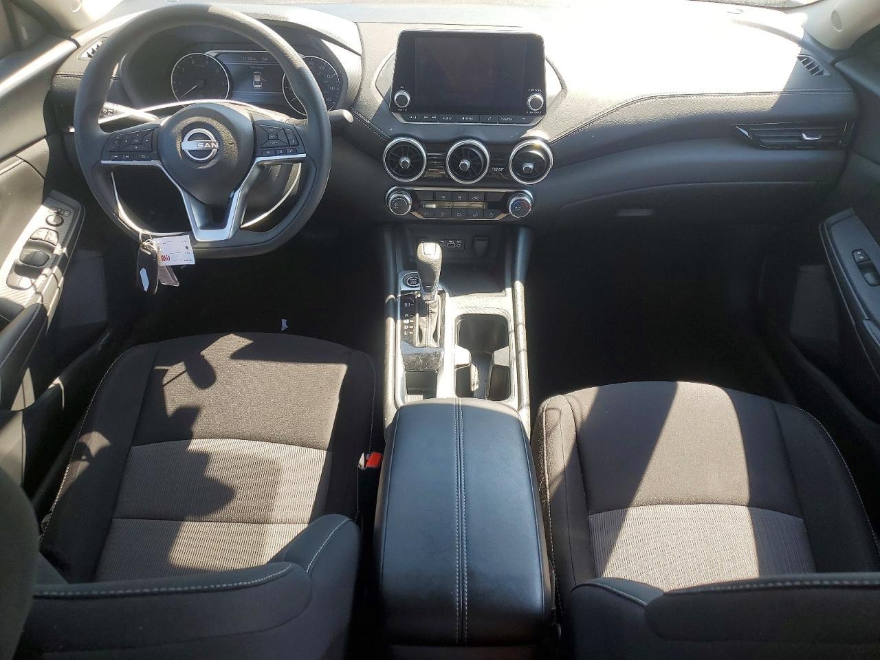 2025 Nissan Sentra Sv - zdjęcie 8