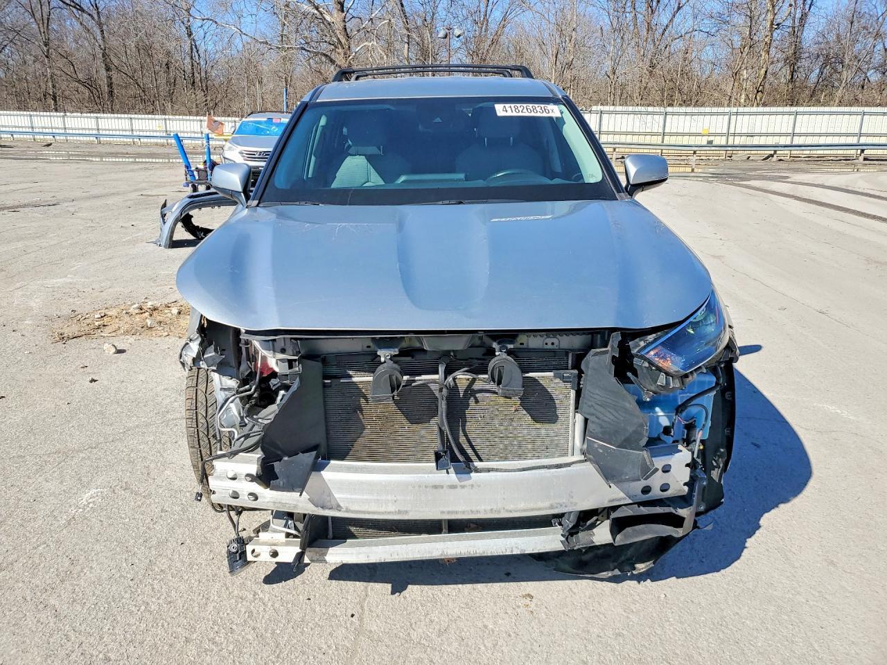 2022 Toyota Highlander Le - zdjęcie 5