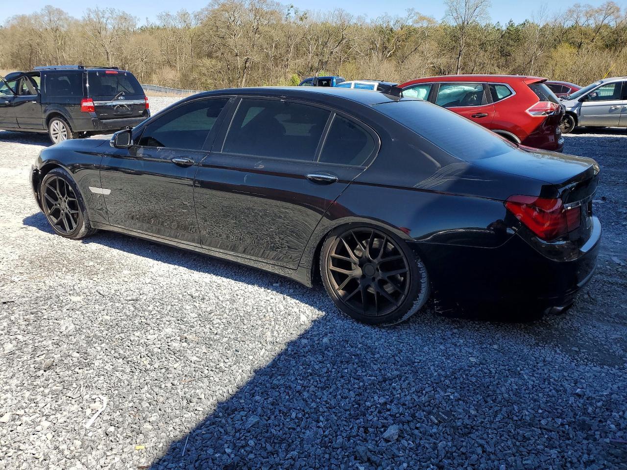 2014 BMW 750 Li - zdjęcie 2