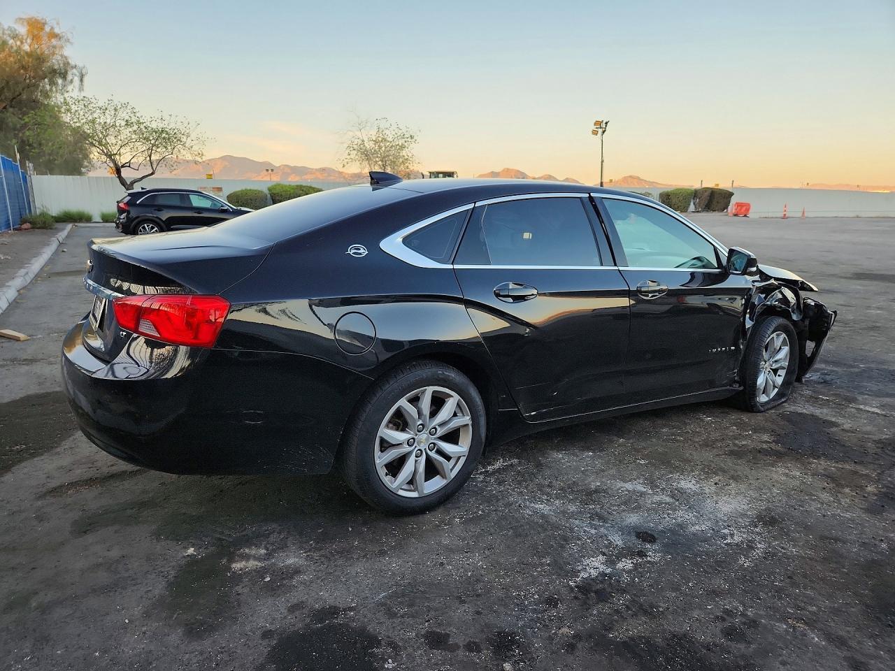 2017 Chevrolet Impala Lt - zdjęcie 3