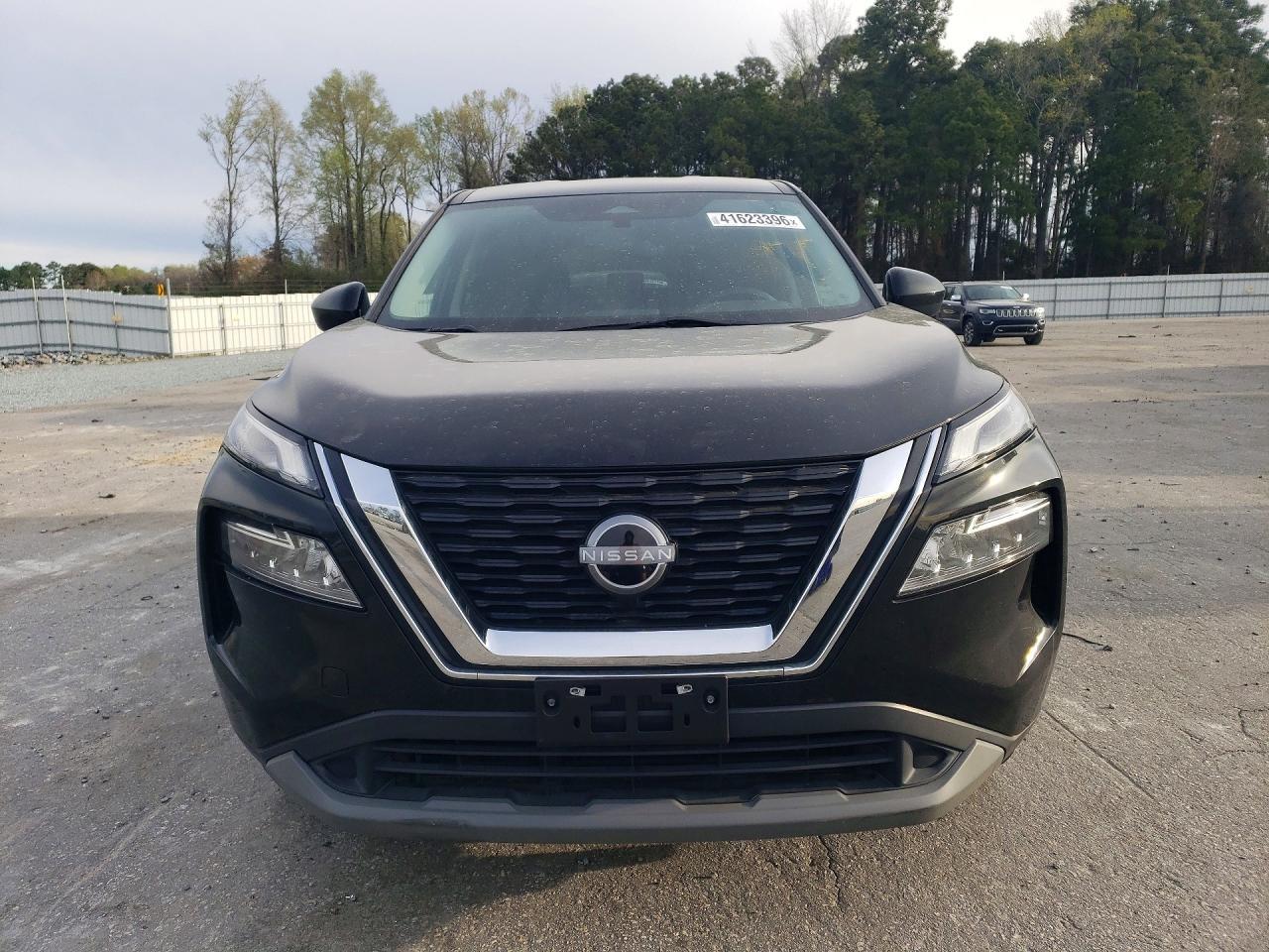 2023 Nissan Rogue Sv - zdjęcie 5