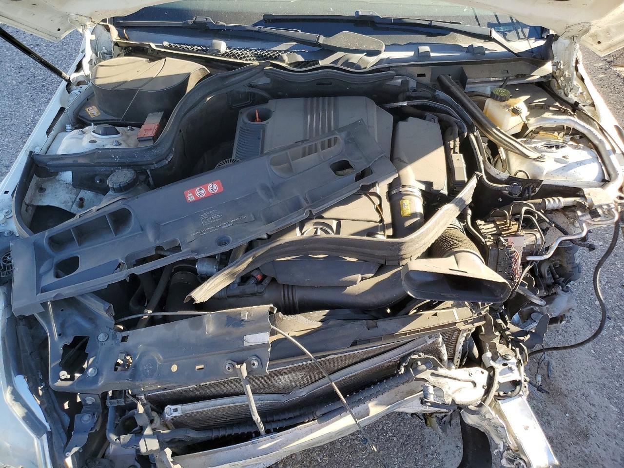 2014 Mercedes-Benz C 250 - zdjęcie 11