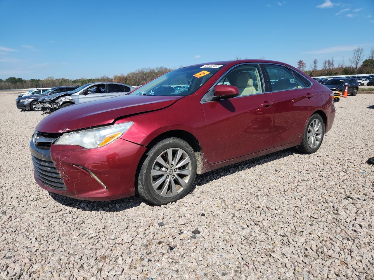 2016 Toyota Camry Xle - zdjęcie główne