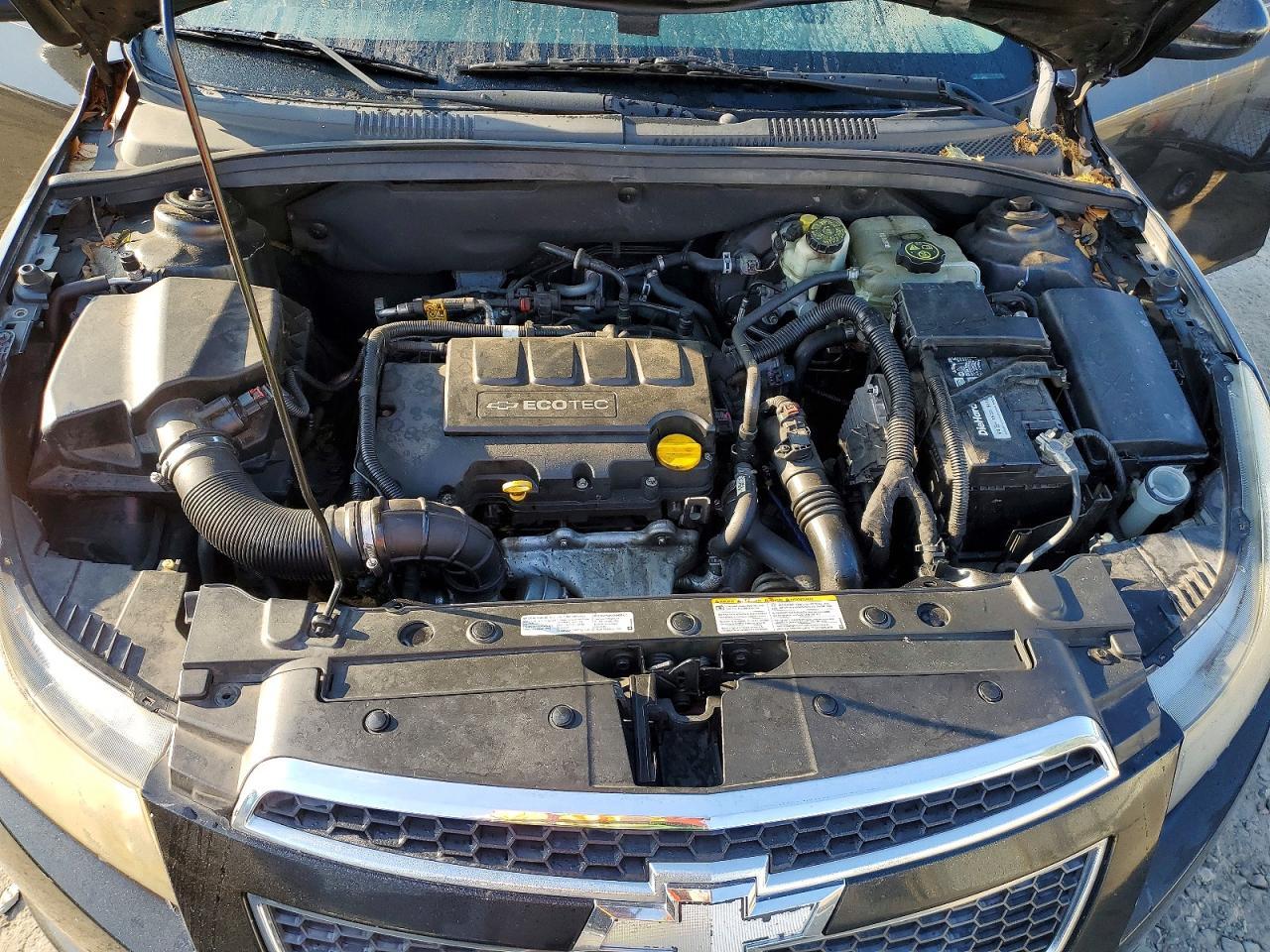 2014 Chevrolet Cruze 4D - zdjęcie 11