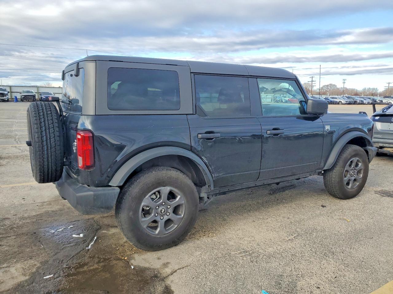 2024 Ford Bronco Big Bend - zdjęcie 3