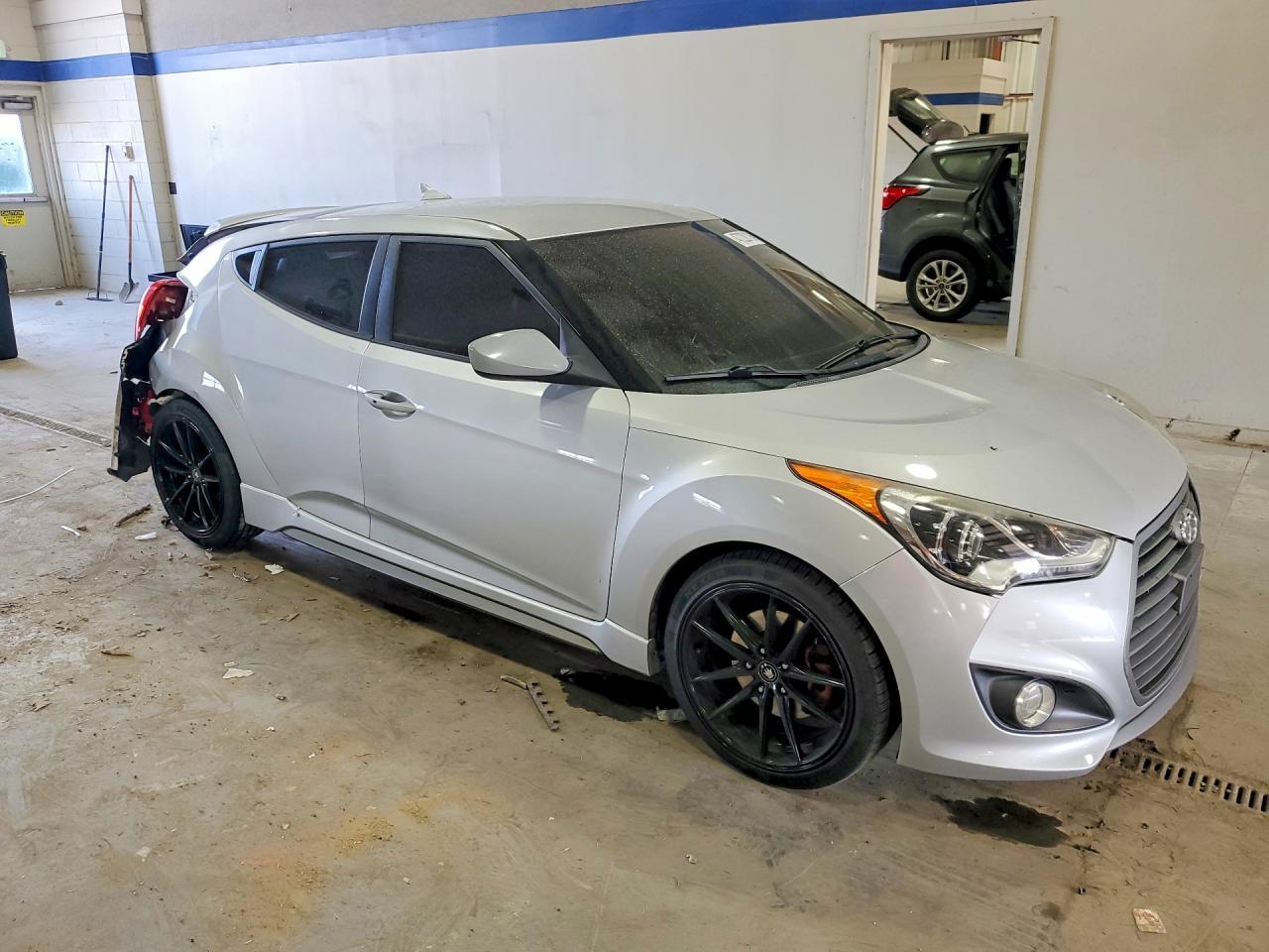 2016 Hyundai Veloster Turbo - zdjęcie 4
