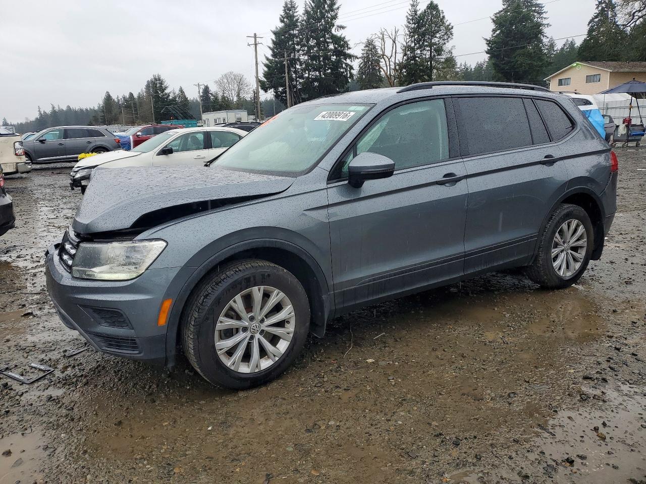 2018 Volkswagen Tiguan S - zdjęcie główne