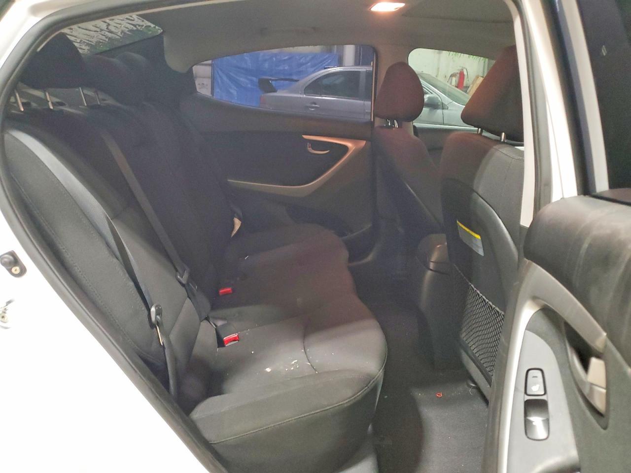 2016 Hyundai Elantra Sport - zdjęcie 10