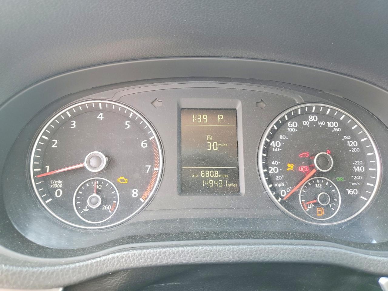 2014 Volkswagen Passat S - zdjęcie 9