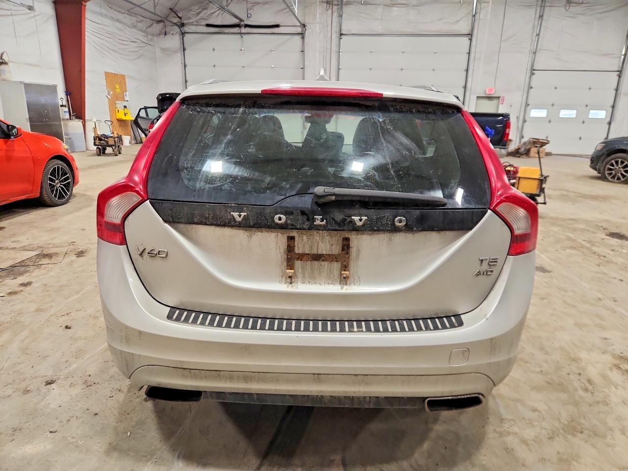 2015 Volvo V60 Premier - zdjęcie 6