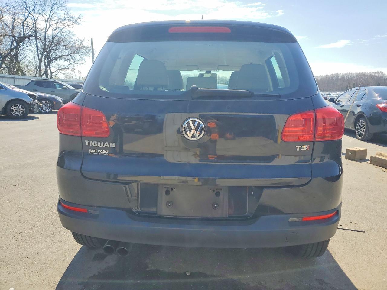 2016 Volkswagen Tiguan S - zdjęcie 6