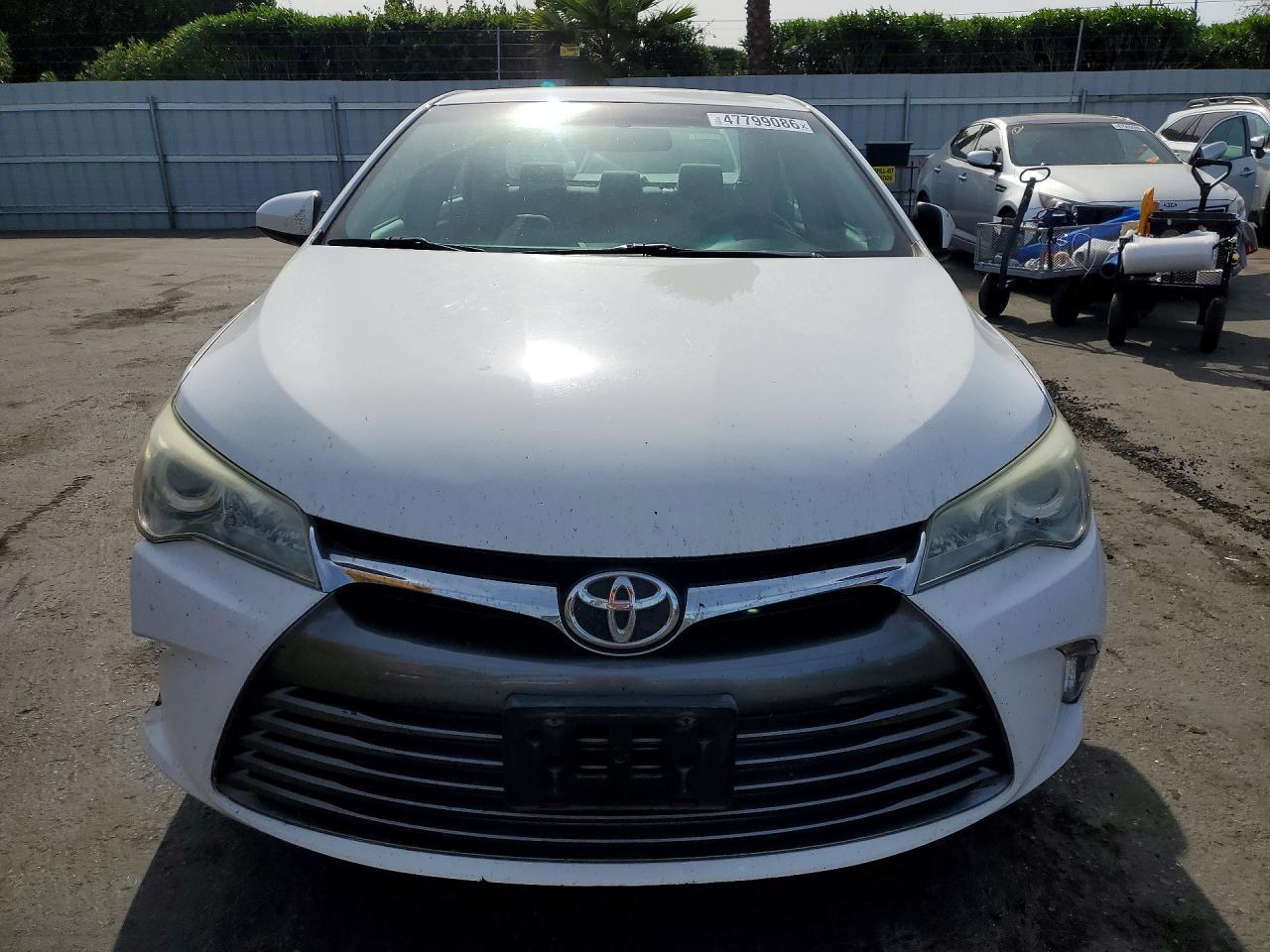 2016 Toyota Camry Le - zdjęcie 5