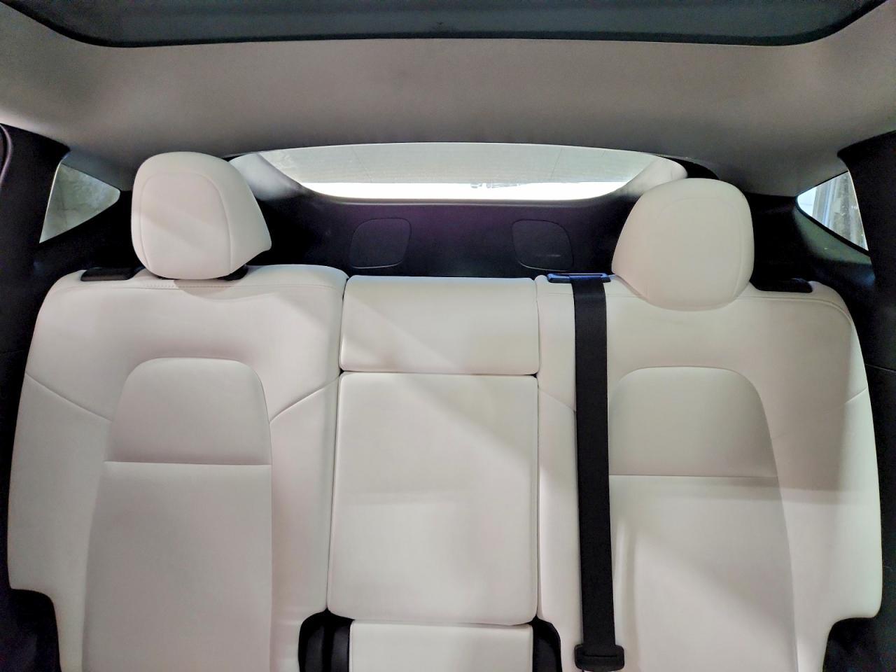 2022 Tesla Model Y - zdjęcie 10