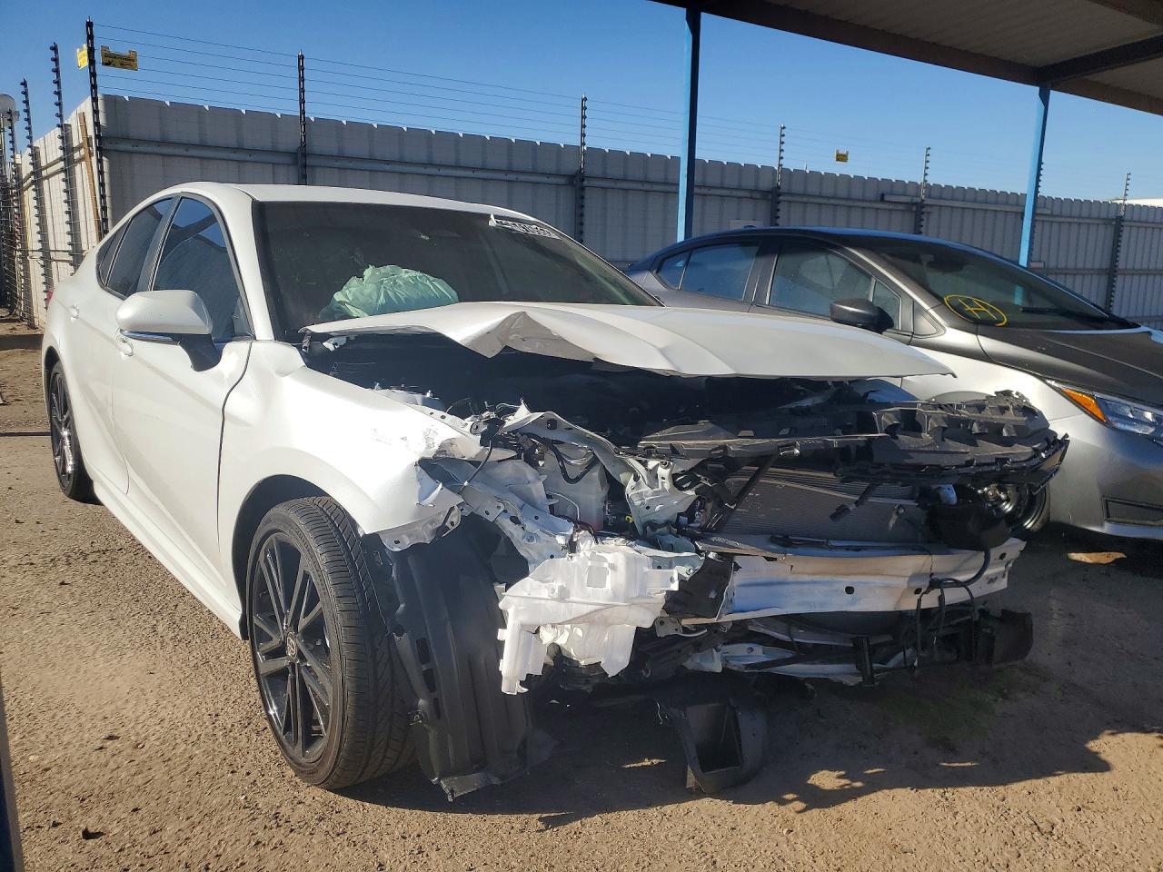 2026 Toyota Camry Xse - zdjęcie 4