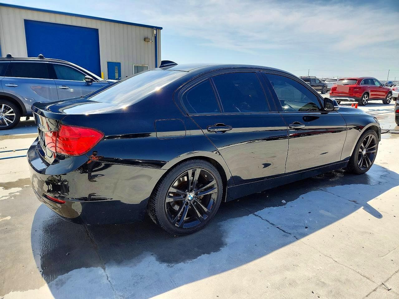 2013 BMW 328 I - zdjęcie 3