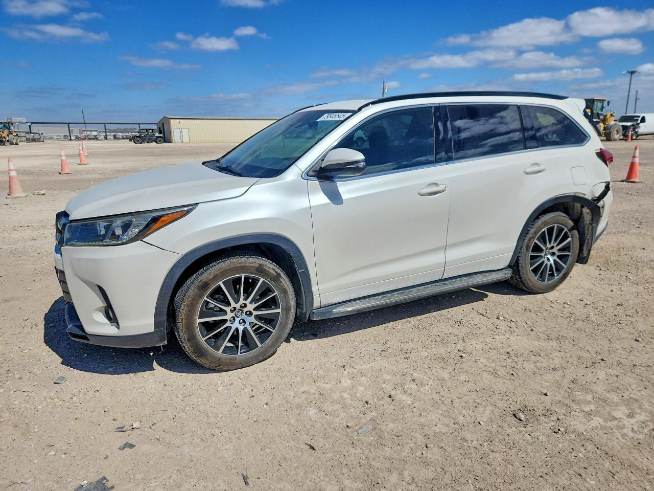 2017 Toyota Highlander Se - zdjęcie główne