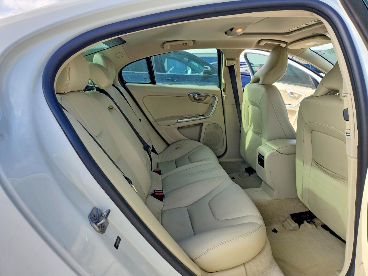 2015 Volvo S60 Premier - zdjęcie 10