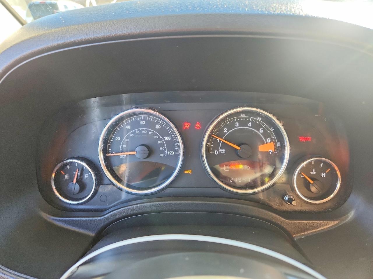 2016 Jeep Compass Latitude - zdjęcie 9