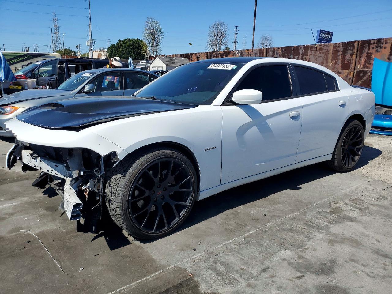 2017 Dodge Charger R - zdjęcie główne