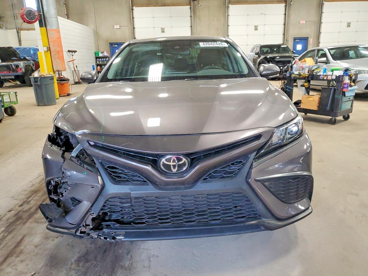 2022 Toyota Camry Se - zdjęcie 5
