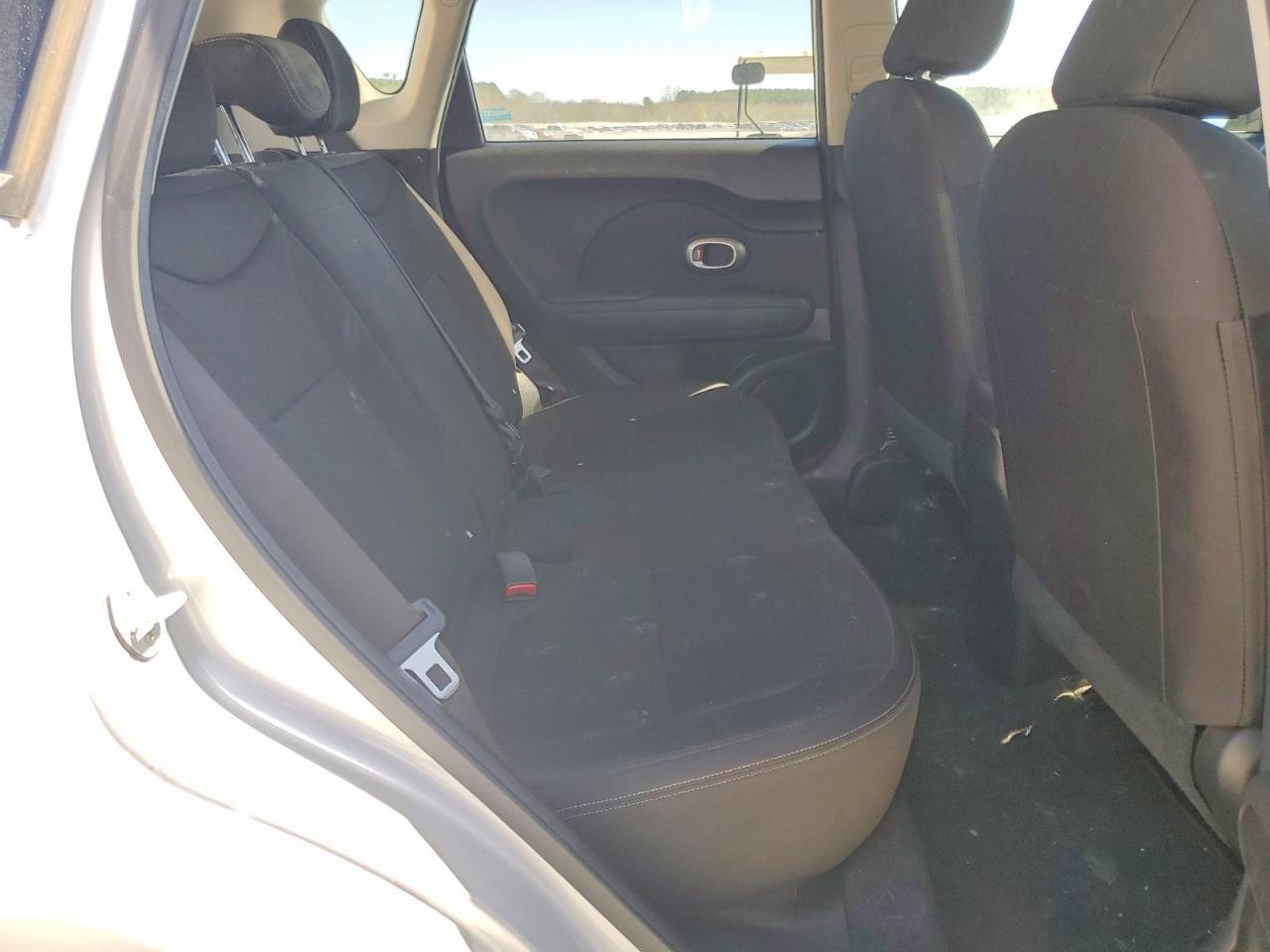 2016 Kia Soul Base - zdjęcie 10