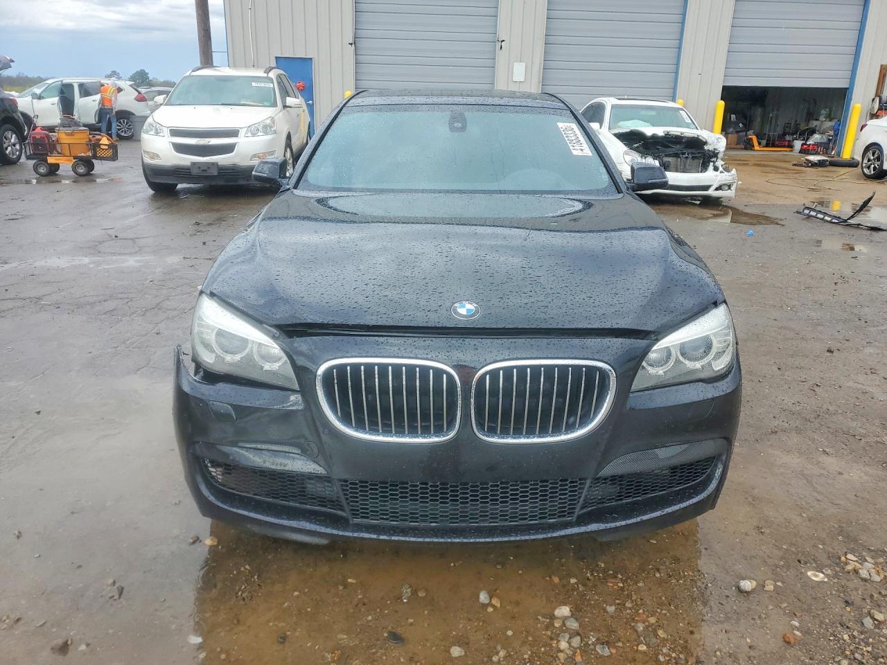 2013 BMW 740 I - zdjęcie 5